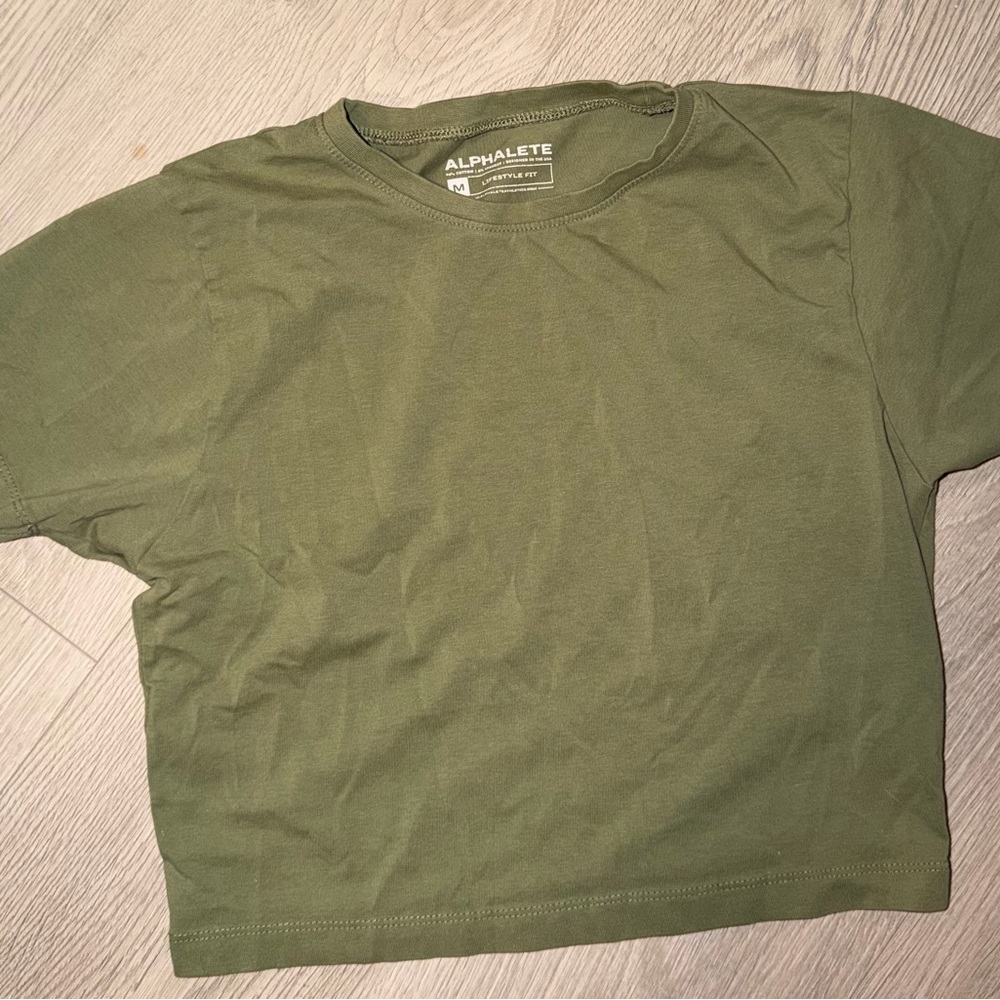 Alphalete Olive Green Cropped Tee - Size M - Picture 3 of 10